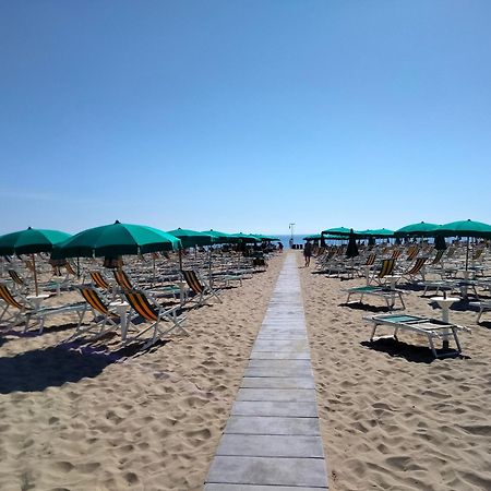 Residence Riviera Alba Adriatica Zewnętrze zdjęcie