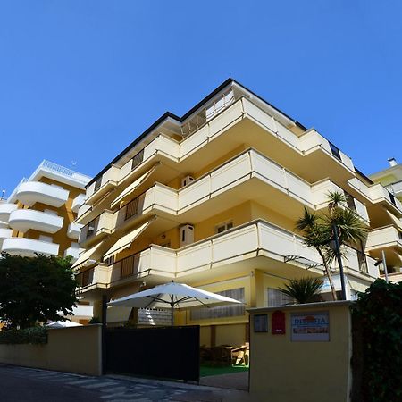 Residence Riviera Alba Adriatica Zewnętrze zdjęcie