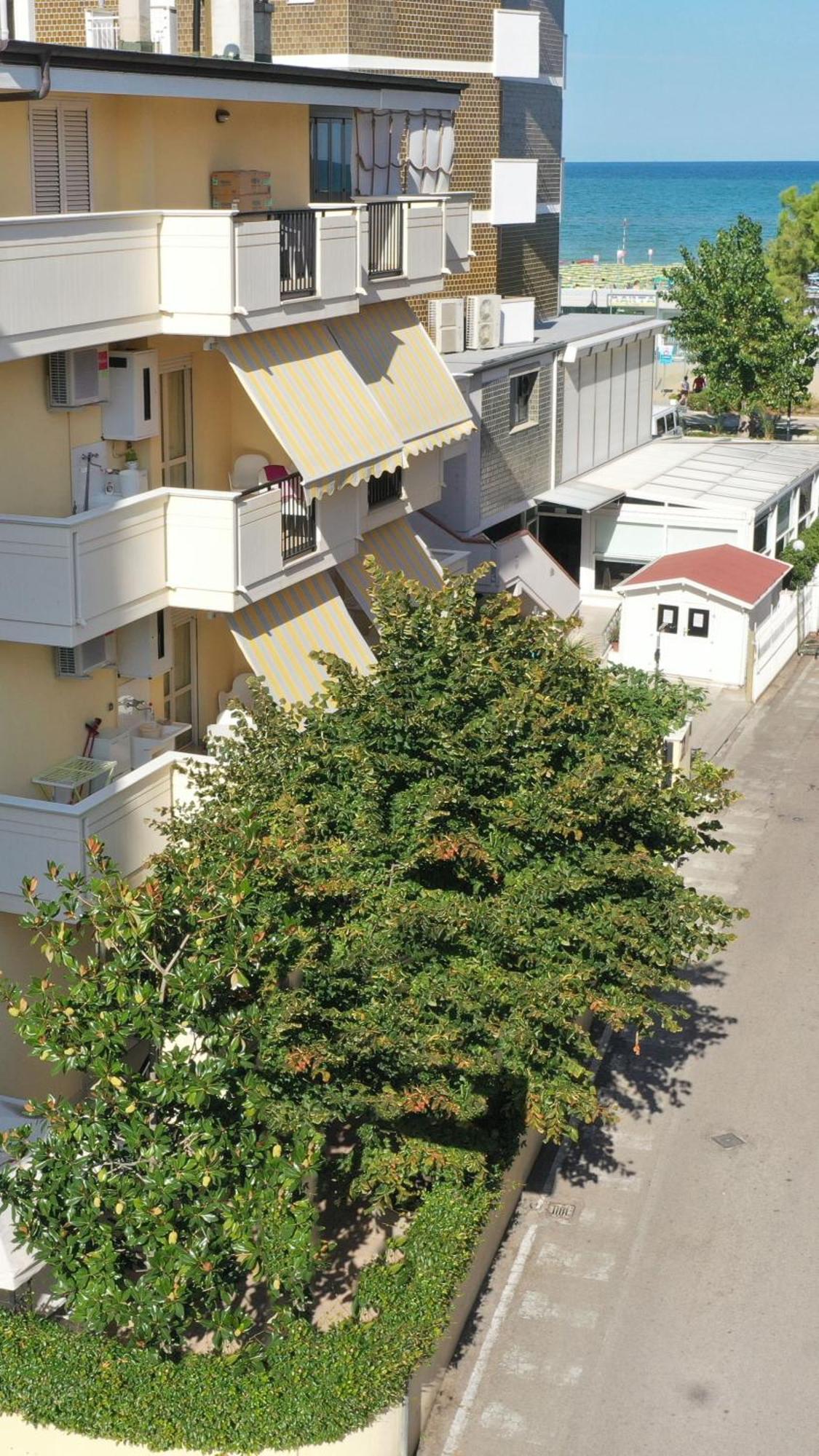 Residence Riviera Alba Adriatica Zewnętrze zdjęcie