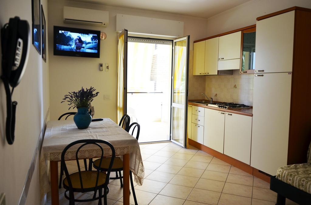 Residence Riviera Alba Adriatica Zewnętrze zdjęcie
