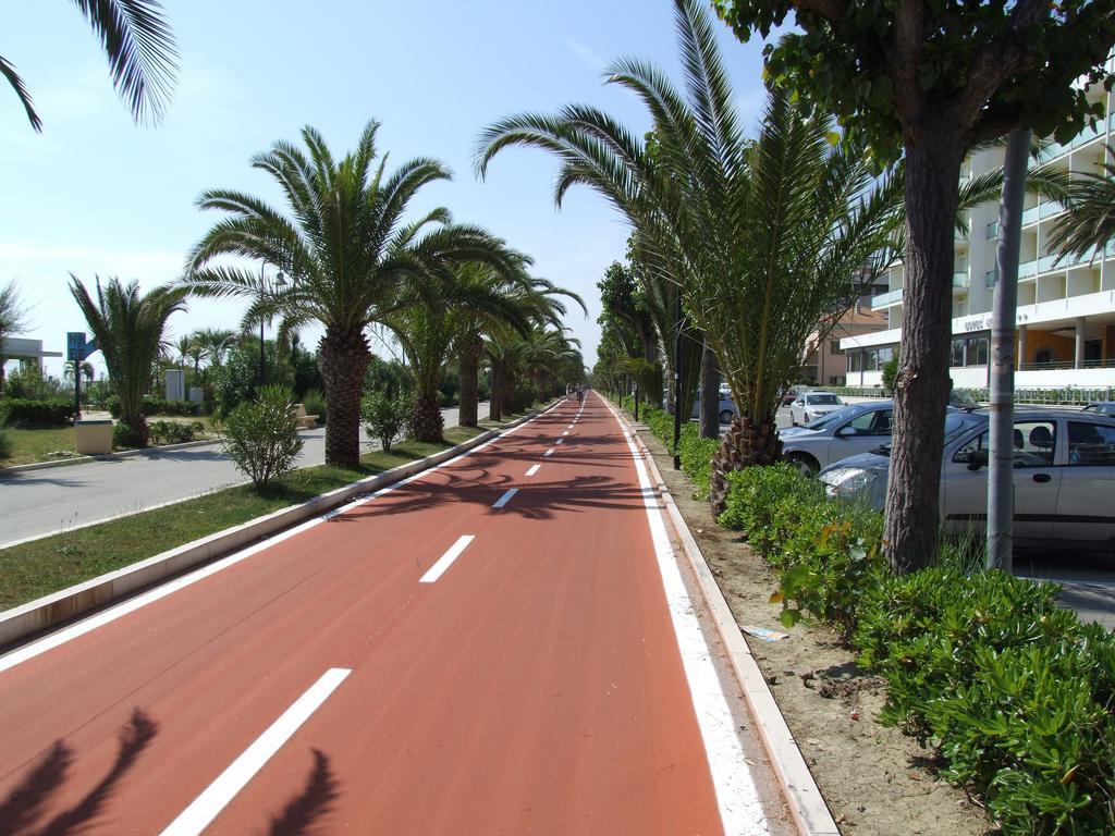 Residence Riviera Alba Adriatica Zewnętrze zdjęcie