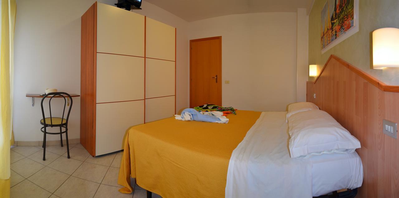 Residence Riviera Alba Adriatica Zewnętrze zdjęcie