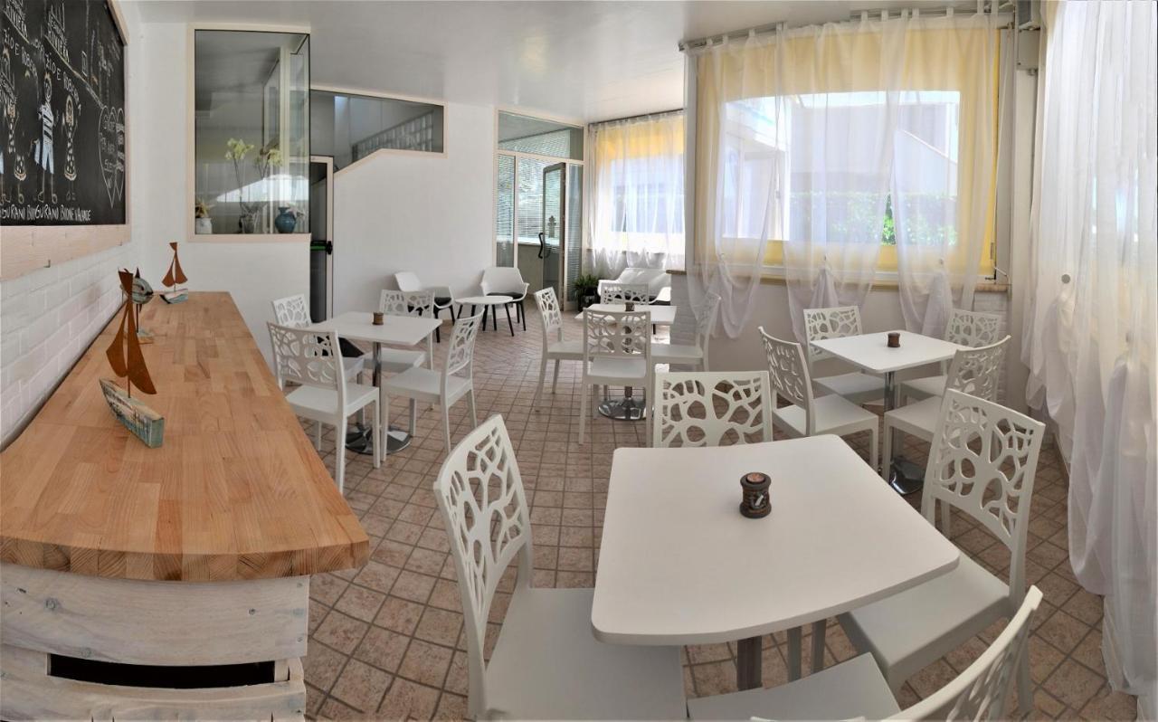 Residence Riviera Alba Adriatica Zewnętrze zdjęcie